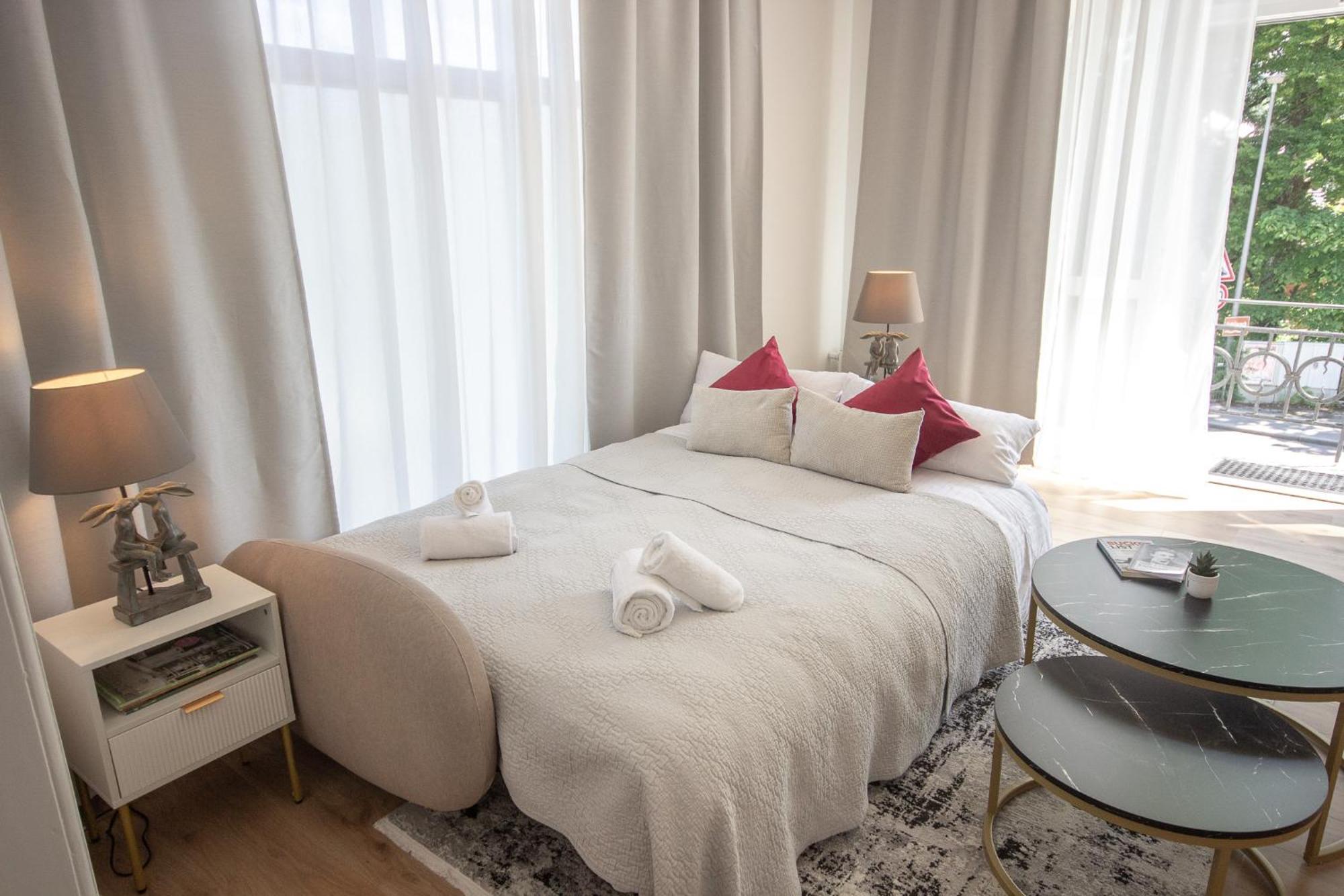 Liebelei Miesbach - Boutique-Apartment Mit Terrasse Im Zentrum Esterno foto
